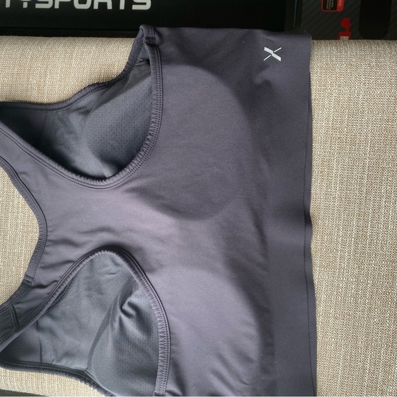 Knix Momenta Racerback Sports Bra - Picture 5 of 6